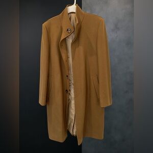 Classic Tan Men's Trench Coat